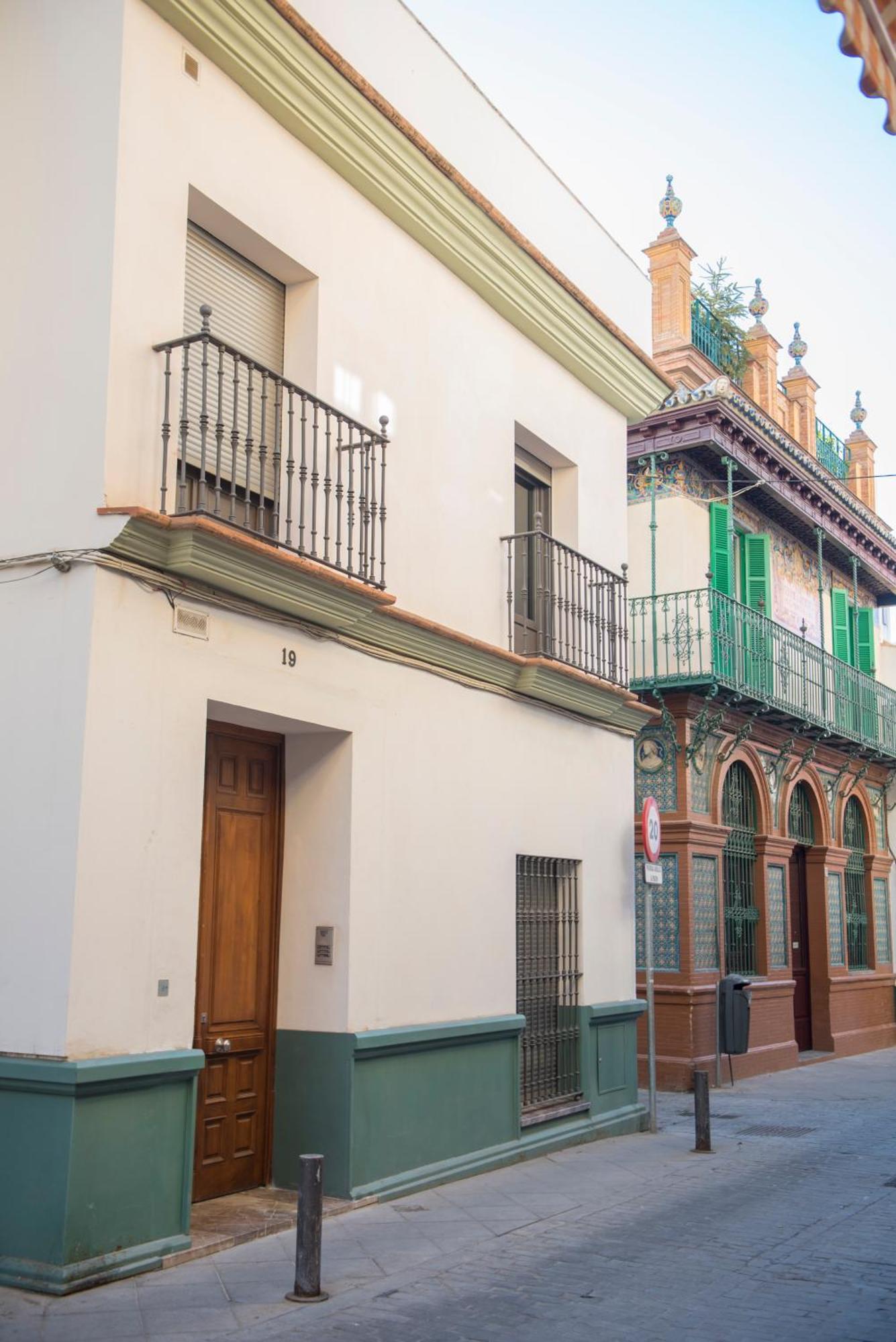 Apartamentos Luxury Puente De Triana Sevilla Exterior foto