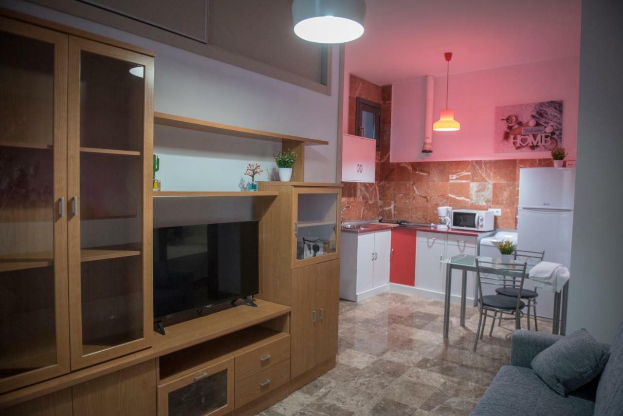 Apartamentos Luxury Puente De Triana Sevilla Exterior foto