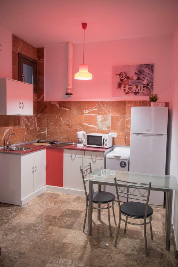 Apartamentos Luxury Puente De Triana Sevilla Exterior foto